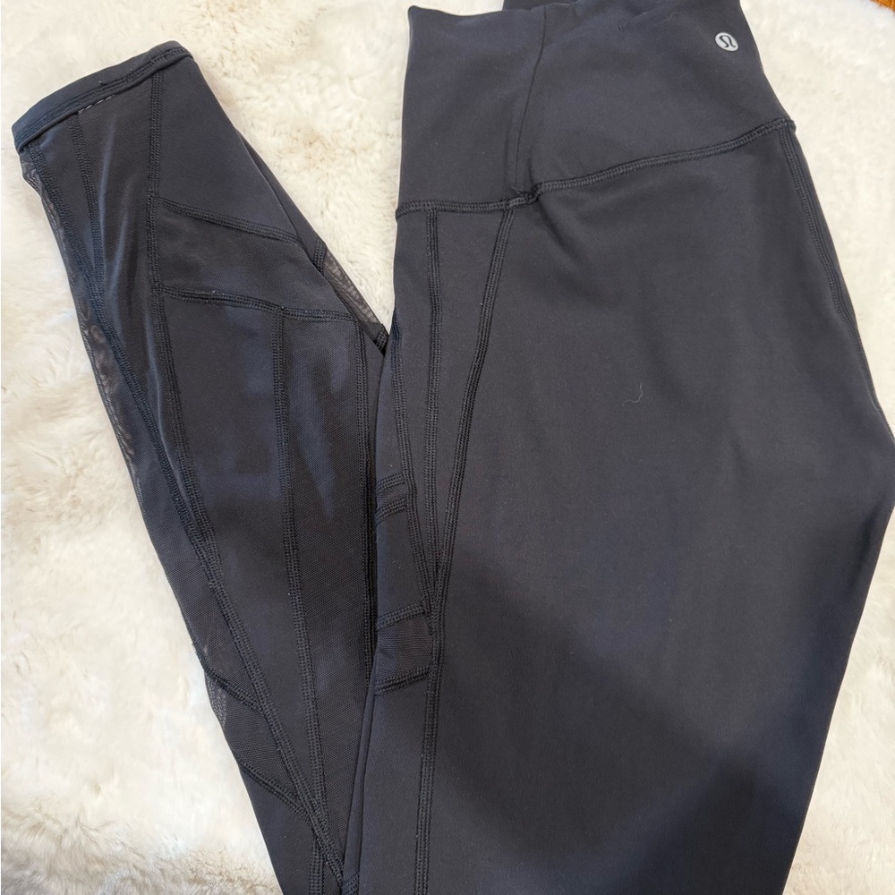Lululemon Black mesh Leggings